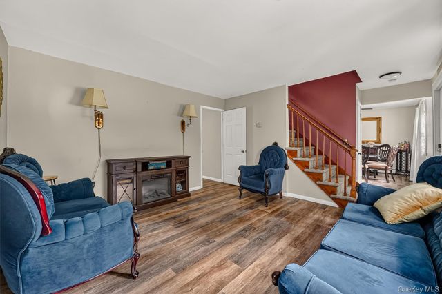 206 Lafayette Avenue, Cortlandt Manor, NY 10567