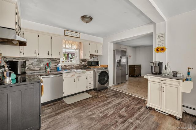 206 Lafayette Avenue, Cortlandt Manor, NY 10567