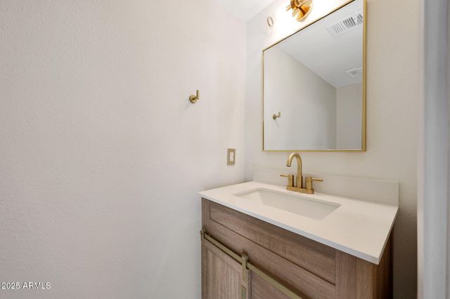 8238 E KEIM Drive, Scottsdale, AZ 85250