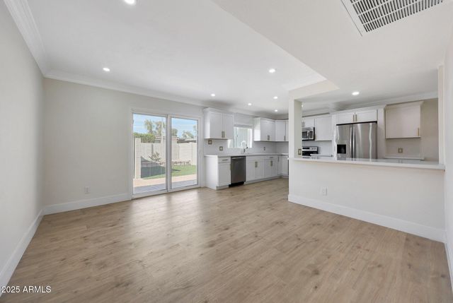 8238 E KEIM Drive, Scottsdale, AZ 85250