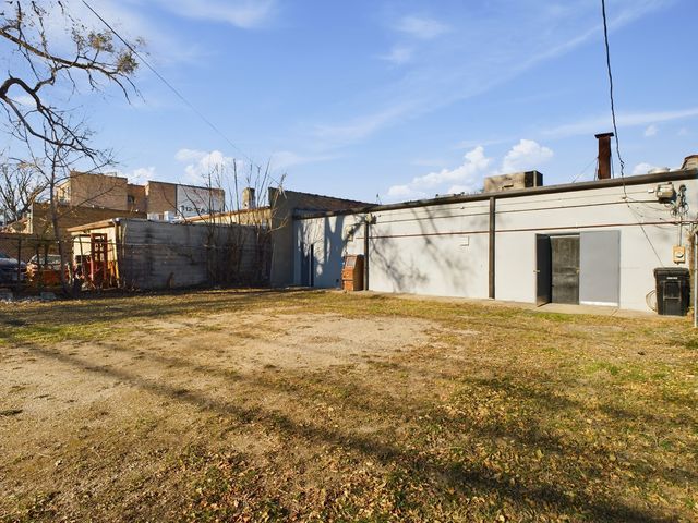 5419 W Madison Street, Chicago, IL 60644