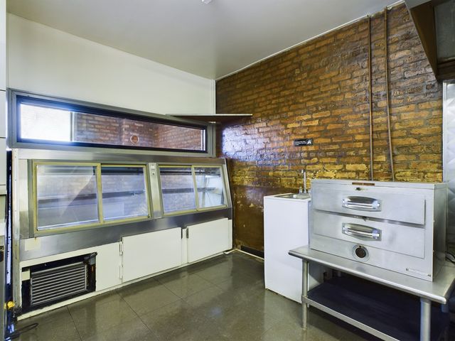 5419 W Madison Street, Chicago, IL 60644