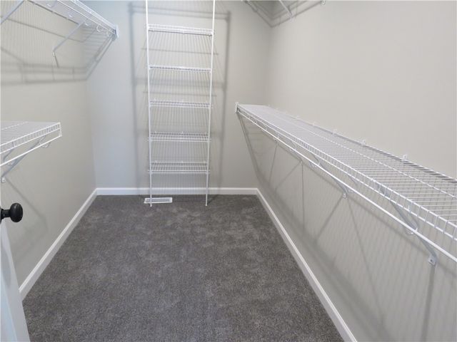 281 Collamer Rd, Parma, NY 14468