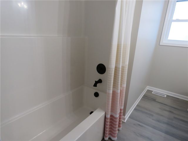 281 Collamer Rd, Parma, NY 14468