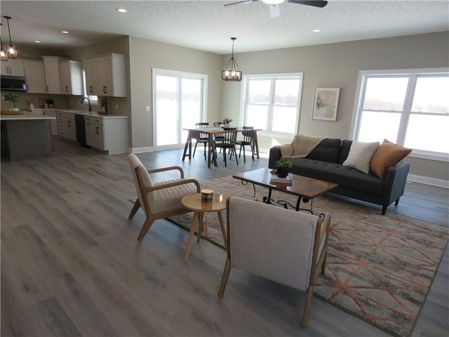 281 Collamer Rd, Parma, NY 14468