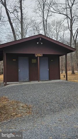 168 PIONEER TRL, Great Cacapon, WV 25422