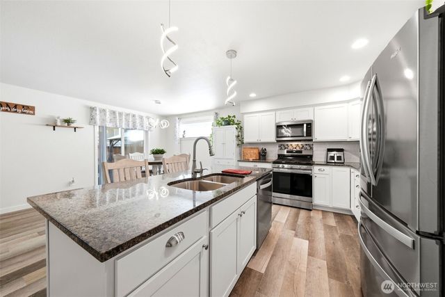 613 Stacey Place, Sedro Woolley, WA 98284