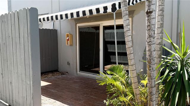 6919 PLACE DE LA PAIX 6919, St Petersburg, FL 33707