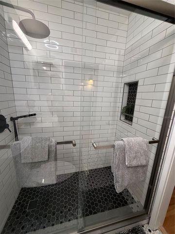 6919 PLACE DE LA PAIX 6919, St Petersburg, FL 33707