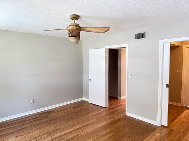 6919 PLACE DE LA PAIX 6919, St Petersburg, FL 33707