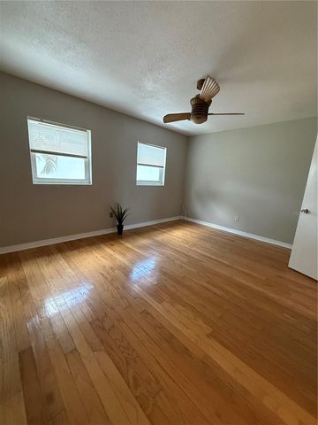 6919 PLACE DE LA PAIX 6919, St Petersburg, FL 33707