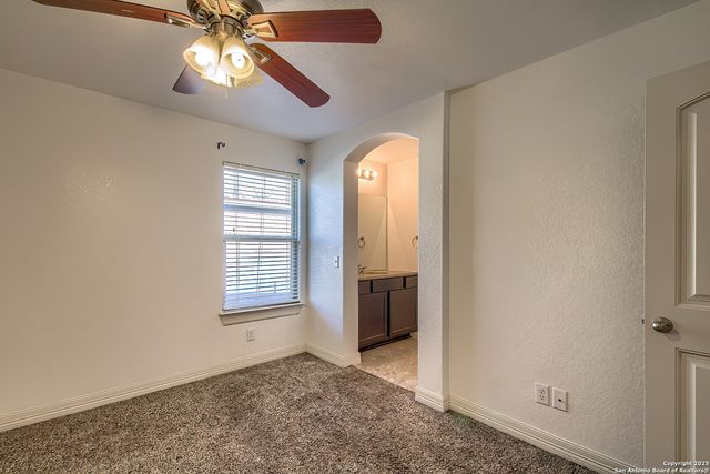 549 SADDLE VIS, Cibolo, TX 78108