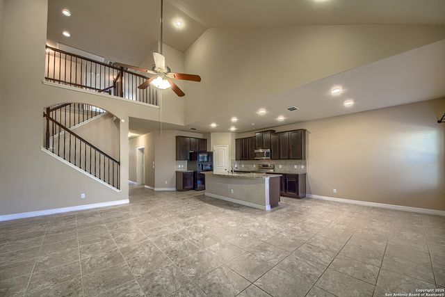 549 SADDLE VIS, Cibolo, TX 78108