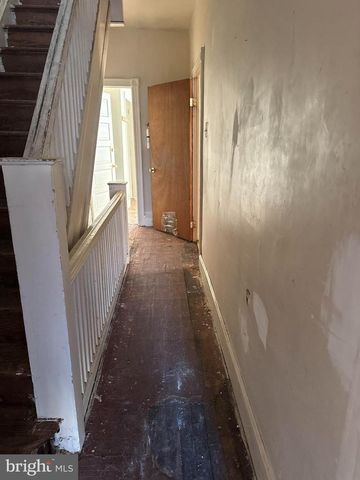 32 POMONA, Philadelphia, PA 19144