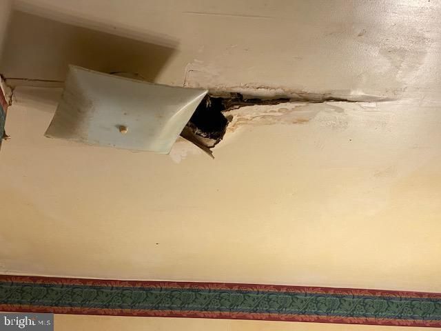 32 POMONA, Philadelphia, PA 19144