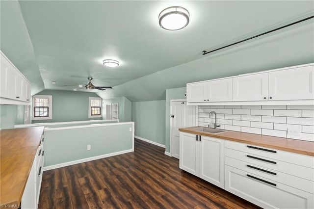 1106 A West End Boulevard, Winston-salem, NC 27101