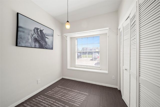 2626 Holly Hall Street 1102, Houston, TX 77054