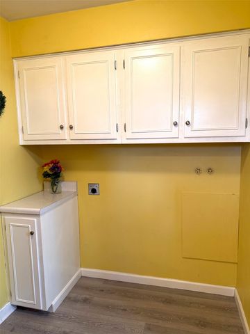 1240 GREENFIELD Drive, Erie, PA 16509