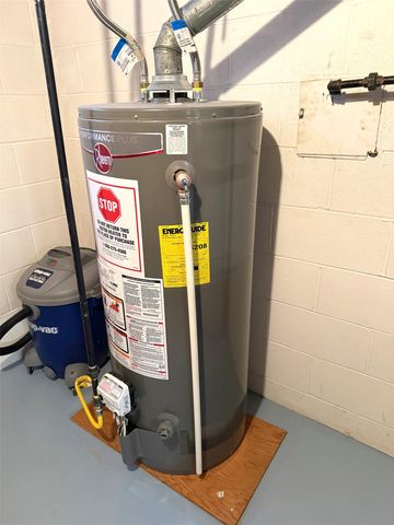 1240 GREENFIELD Drive, Erie, PA 16509