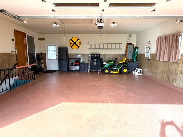 1240 GREENFIELD Drive, Erie, PA 16509