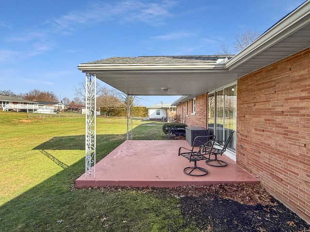 1240 GREENFIELD Drive, Erie, PA 16509