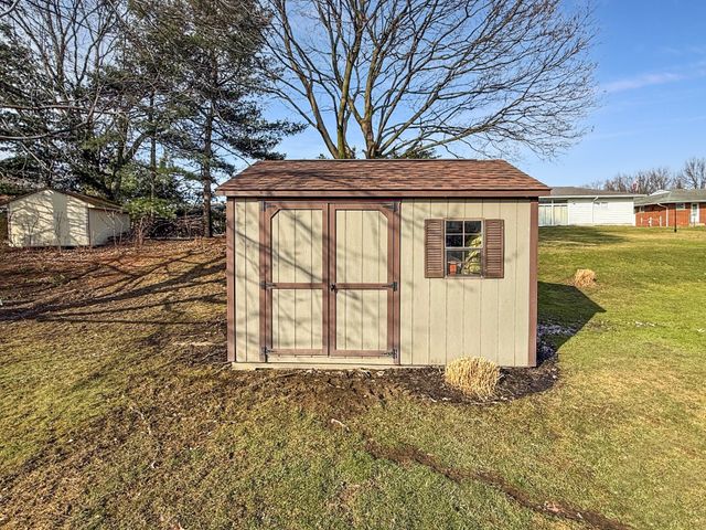 1240 GREENFIELD Drive, Erie, PA 16509