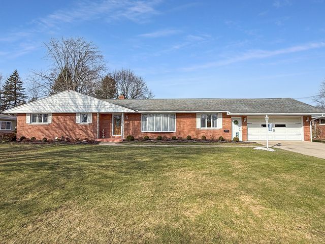 1240 GREENFIELD Drive, Erie, PA 16509