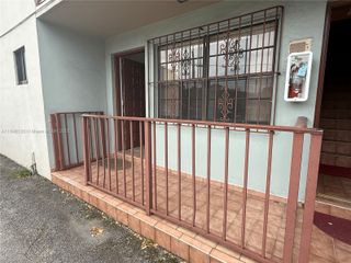 1720 W 42nd St 1, Hialeah, FL 33012