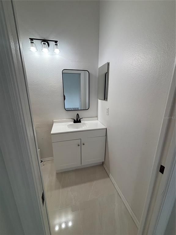 Image 18 of property listing at 1135 MADEIRA KEY WAY, Orlando, FL 32824