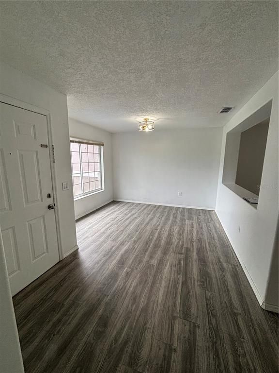 Image 4 of property listing at 1135 MADEIRA KEY WAY, Orlando, FL 32824