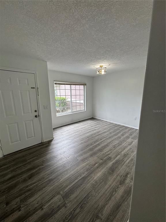 Image 5 of property listing at 1135 MADEIRA KEY WAY, Orlando, FL 32824