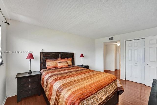 950 Hillcrest Dr 112, Hollywood, FL 33021