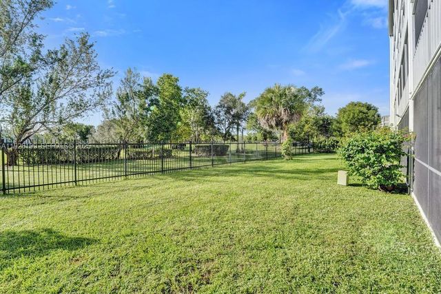 950 Hillcrest Dr 112, Hollywood, FL 33021