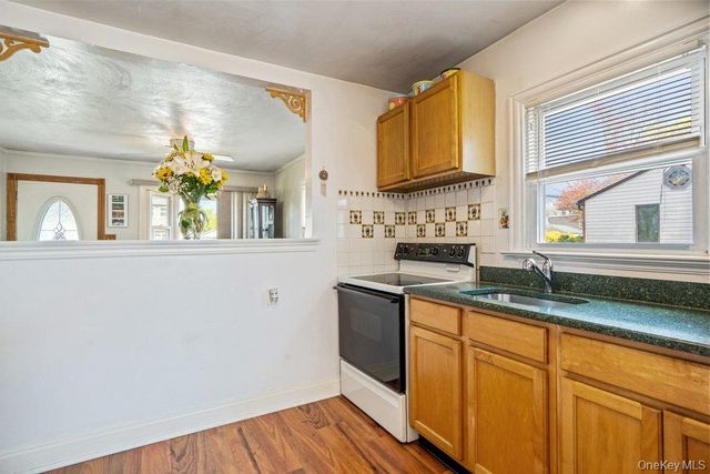 80 Cherubina Lane, North Babylon, NY 11703