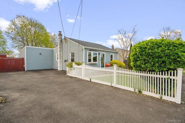 80 Cherubina Lane, North Babylon, NY 11703