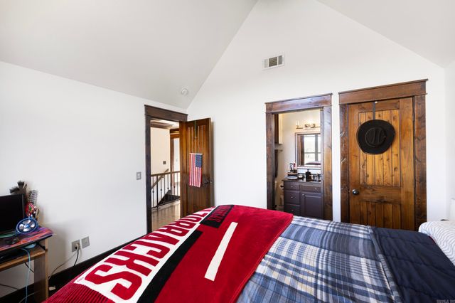 419 Oakland Road, Atkins, AR 72823