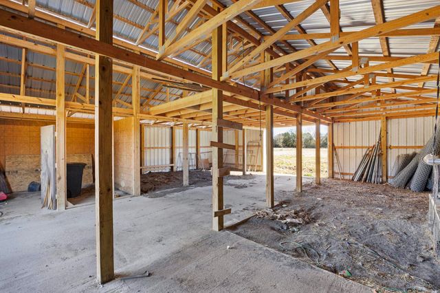 419 Oakland Road, Atkins, AR 72823