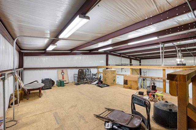 419 Oakland Road, Atkins, AR 72823