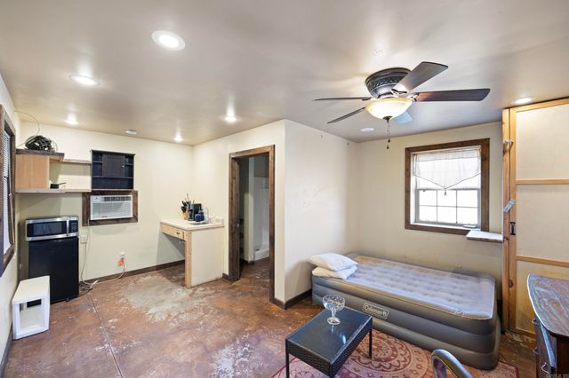 419 Oakland Road, Atkins, AR 72823