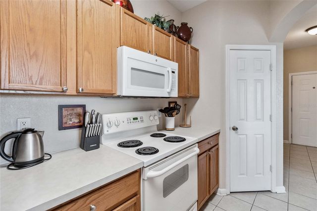 2821 E ALMATON LOOP 401, Kissimmee, FL 34747