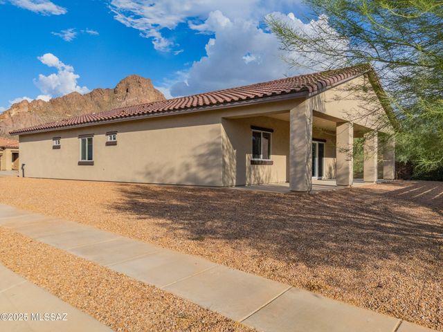 3000 S Smokin Pistol Way, Tucson, AZ 85713