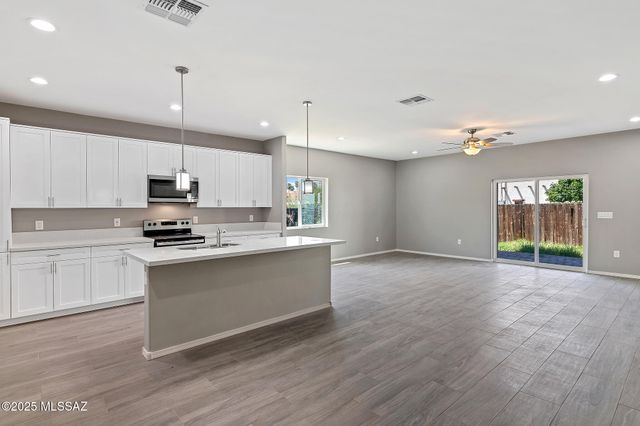 3000 S Smokin Pistol Way, Tucson, AZ 85713