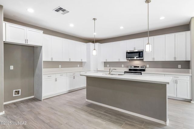 3000 S Smokin Pistol Way, Tucson, AZ 85713