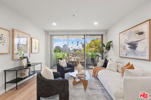 540 S Kenmore Avenue 303, Los Angeles, CA 90020