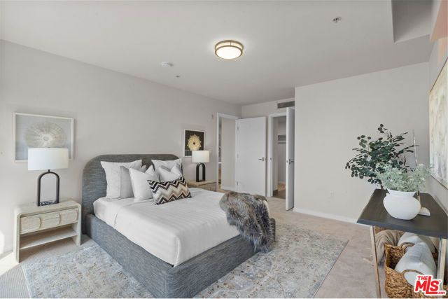 540 S Kenmore Avenue 303, Los Angeles, CA 90020