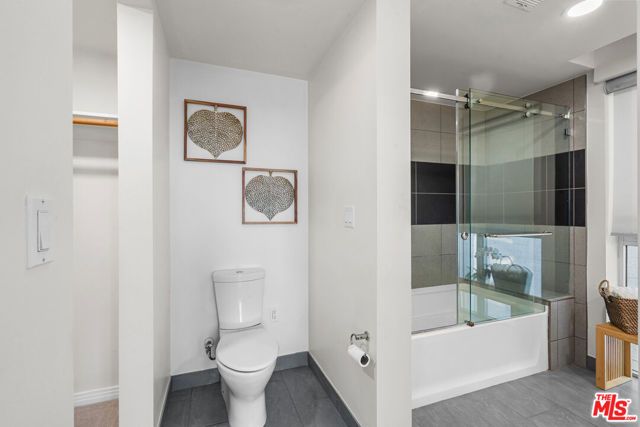 540 S Kenmore Avenue 303, Los Angeles, CA 90020