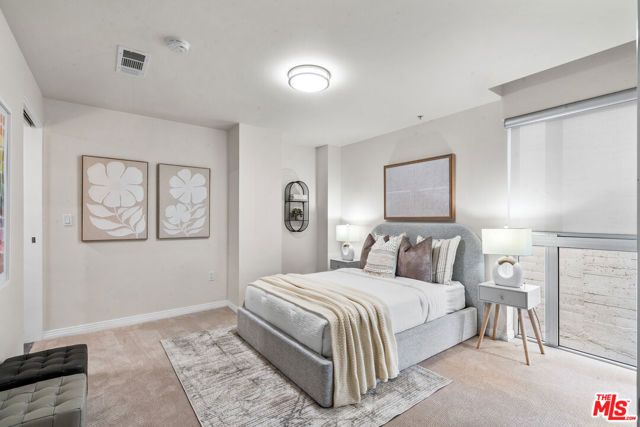 540 S Kenmore Avenue 303, Los Angeles, CA 90020