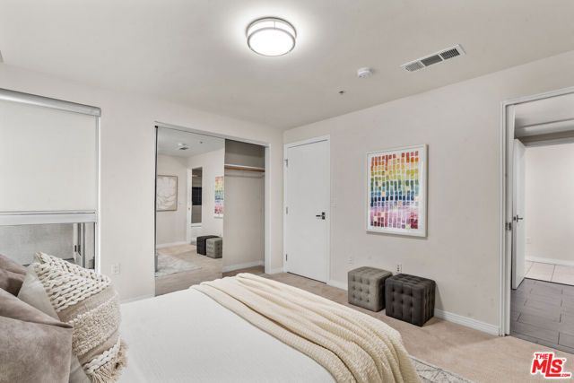 540 S Kenmore Avenue 303, Los Angeles, CA 90020