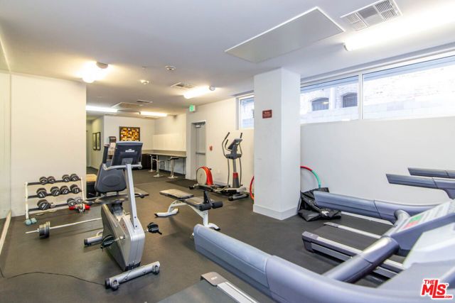 540 S Kenmore Avenue 303, Los Angeles, CA 90020