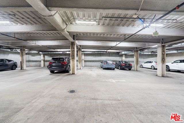 540 S Kenmore Avenue 303, Los Angeles, CA 90020